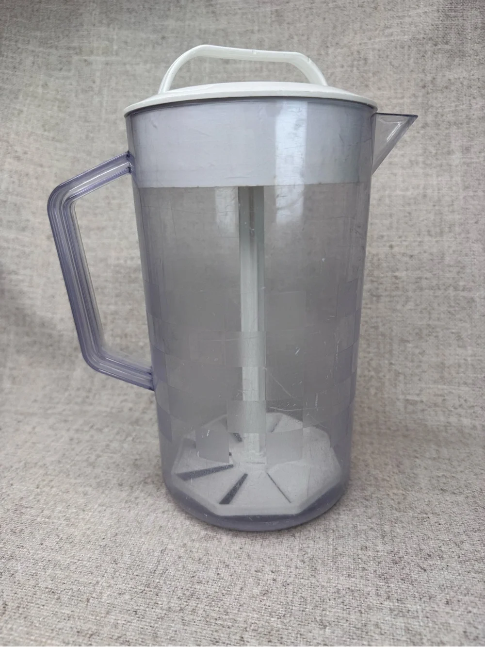 The Pampered Chef 2 QT Quick Stir N Mix Pitcher jug drink container